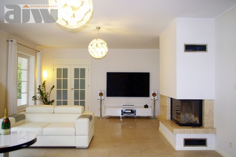 Słoneczna rezydencja w Hornówku - zdjęcie 3