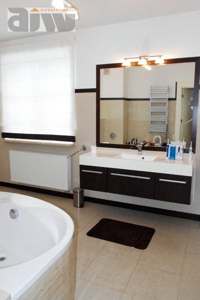 Słoneczna rezydencja w Hornówku - zdjęcie 10