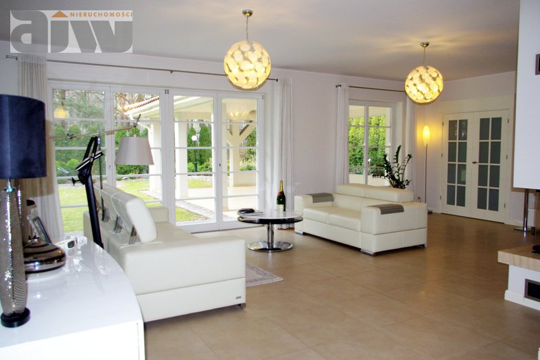 Słoneczna rezydencja w Hornówku - zdjęcie 4