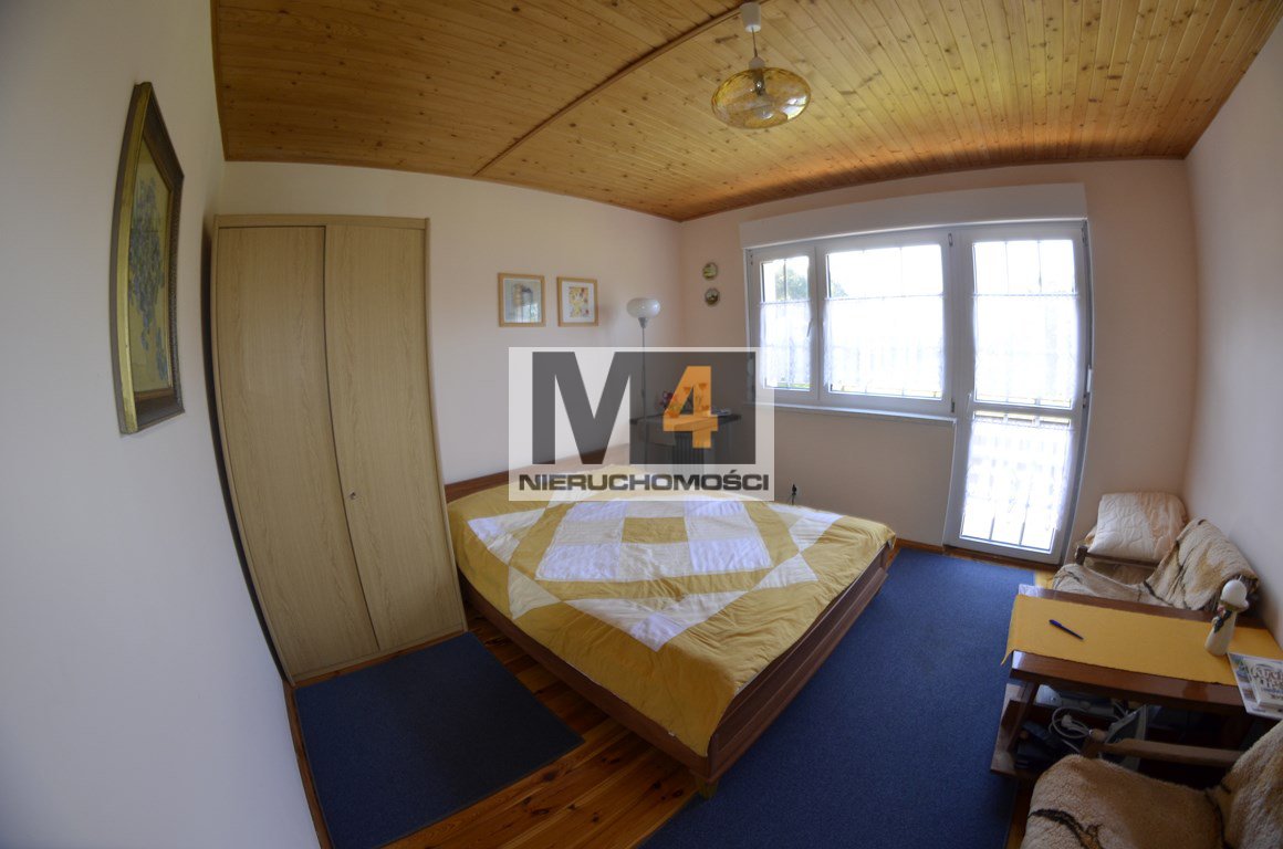 Dom całoroczny nad jeziorem - zdjęcie 11