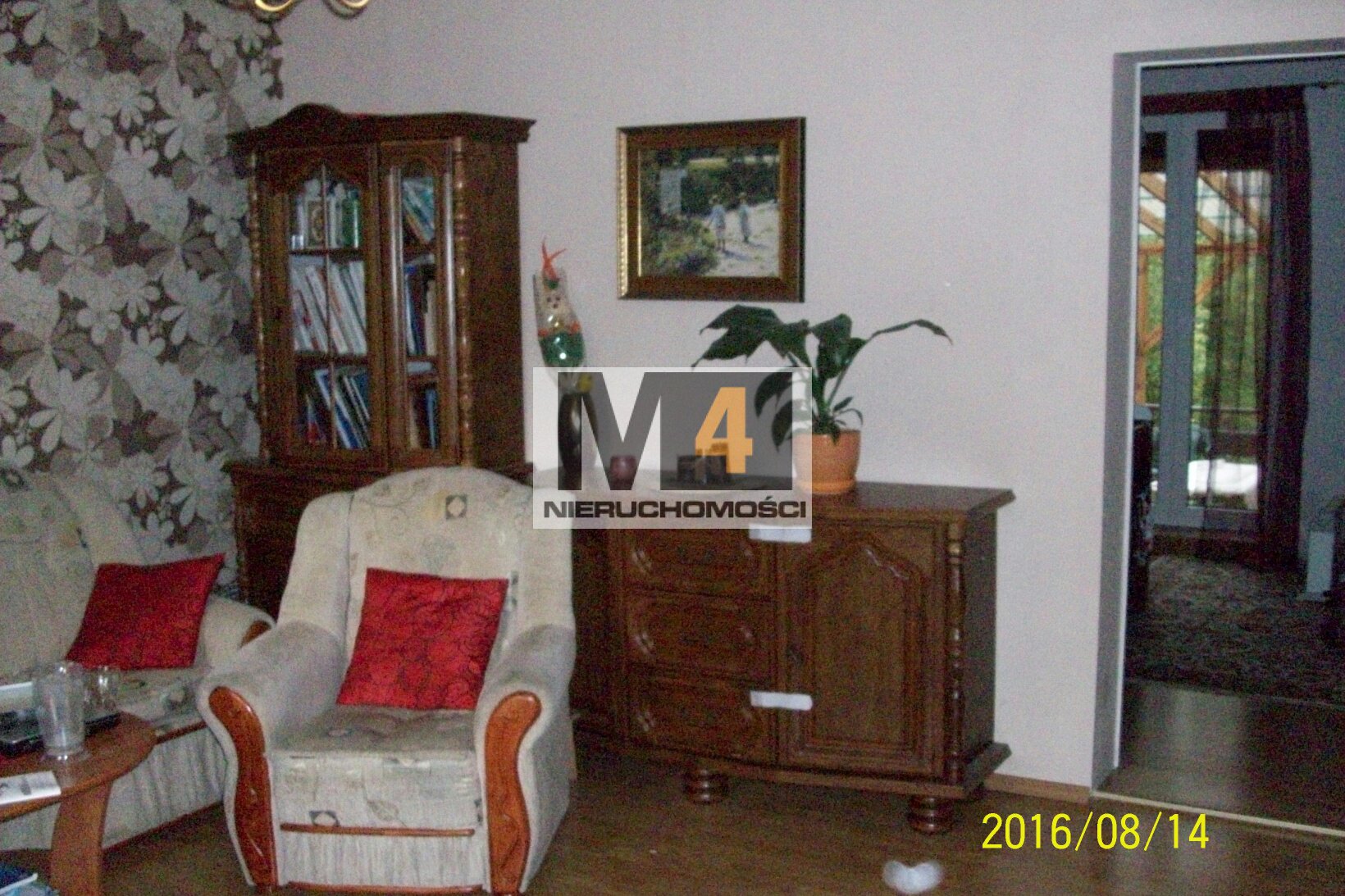 Dom w spokojnej okolicy - zdjęcie 17