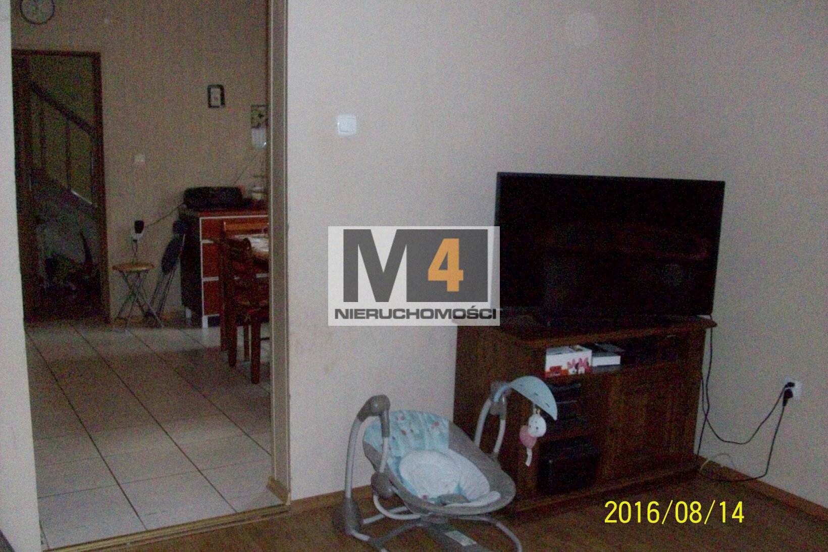 Dom w spokojnej okolicy - zdjęcie 19