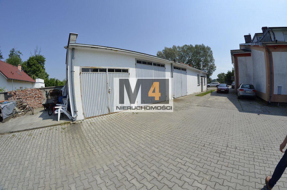 Zakład produkcyjny, magazyny , garaże + 2 mieszkania ! Staw na działce ! OKAZJA - zdjęcie 4