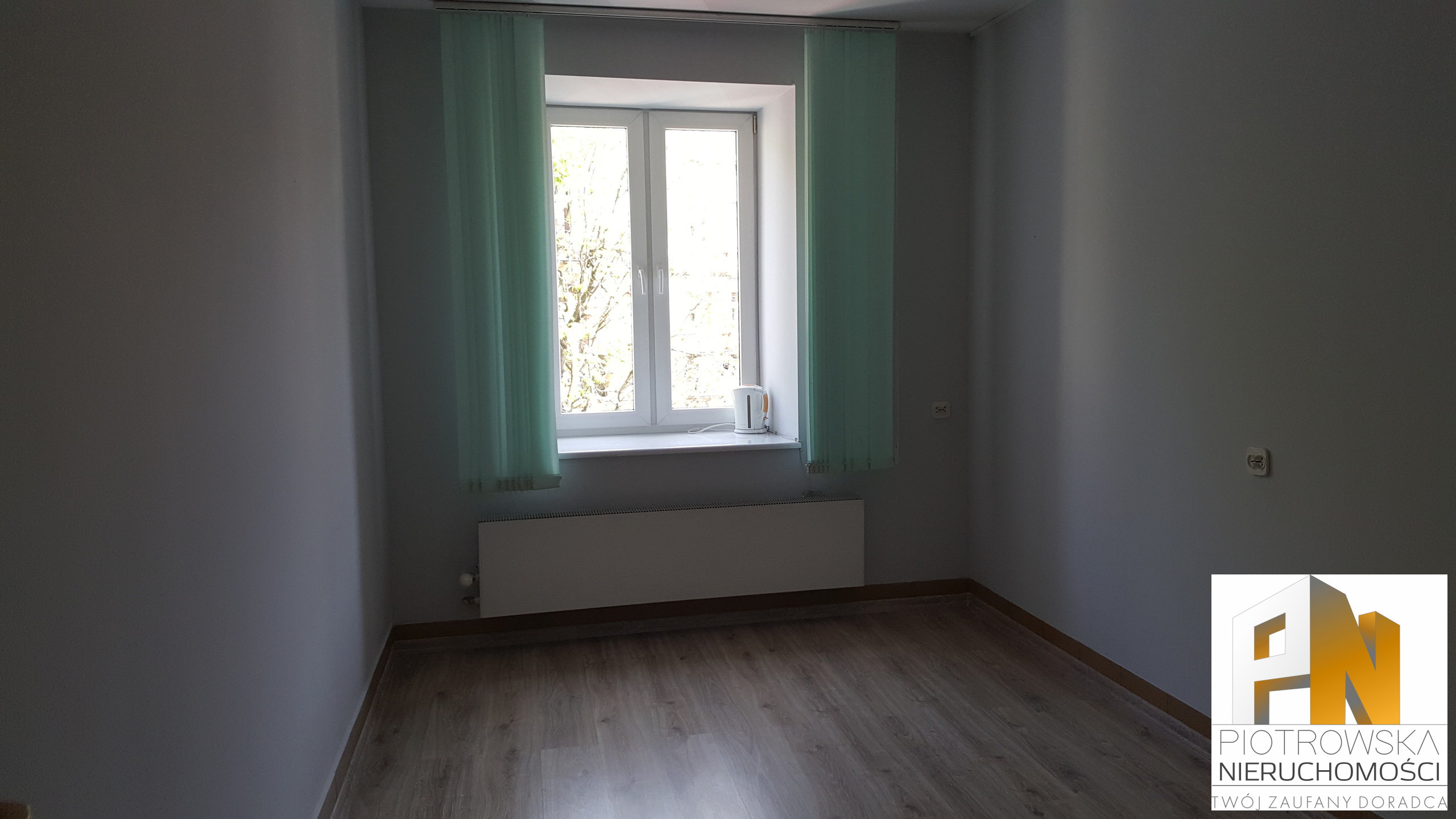 Lokal biurowy 13m2 - zdjęcie 1