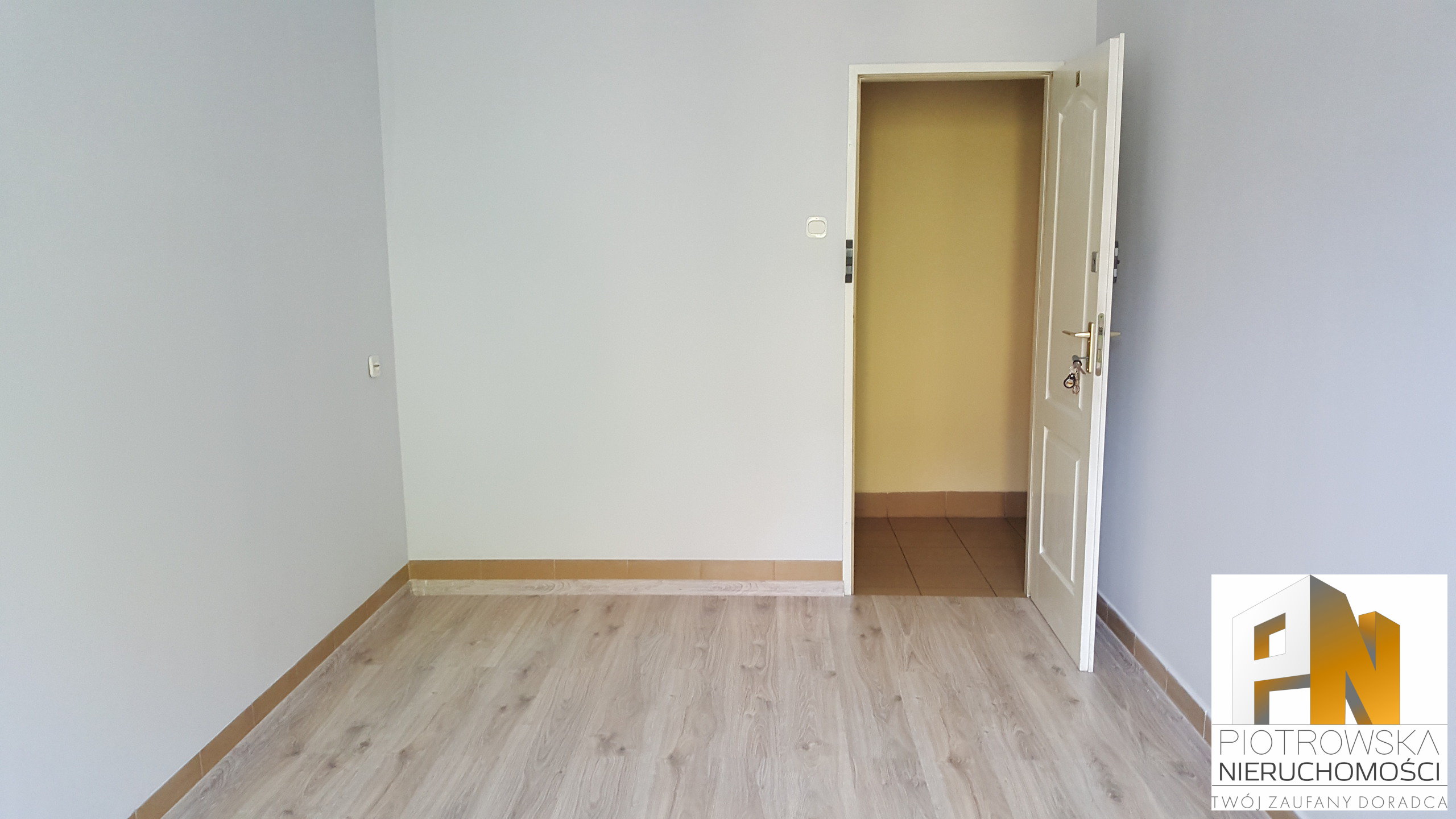 Lokal biurowy 13m2 - zdjęcie 2