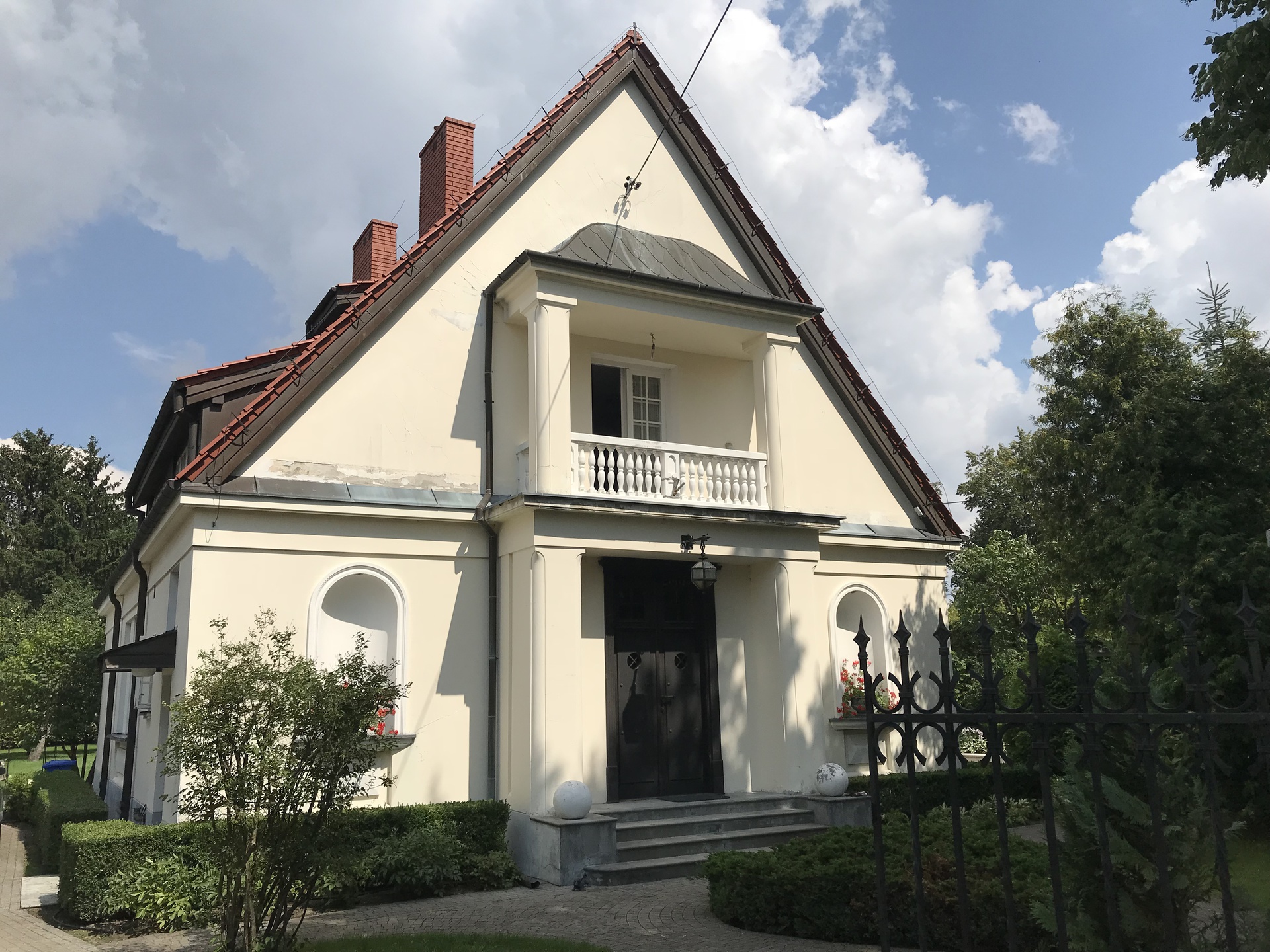 Do sprzedaży zabytkowa willa "Orelówka"-380 m2-Pruszków-ul.Dąbrowskiego - zdjęcie 2