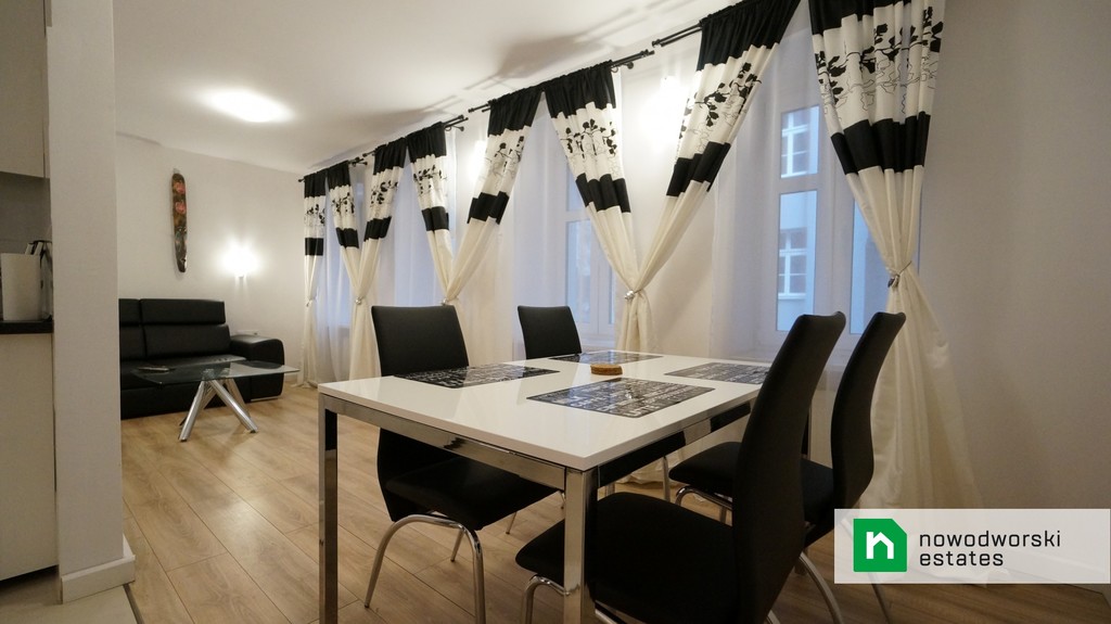 Mieszkanie 41 m², Wrocław, Stare Miasto, Uniwersytecka - zdjęcie 1