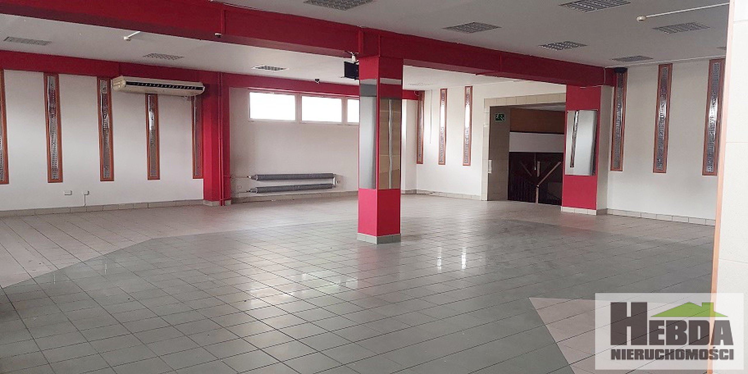 Tarnów, centrum miasta, dwie powierzchnie handlowe, 355 m2 i 220 m2 - zdjęcie 2