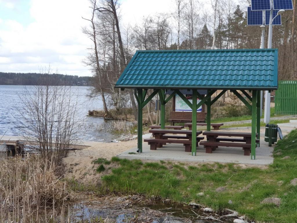 Działka w pięknej i spokojnej okolicy - zdjęcie 14