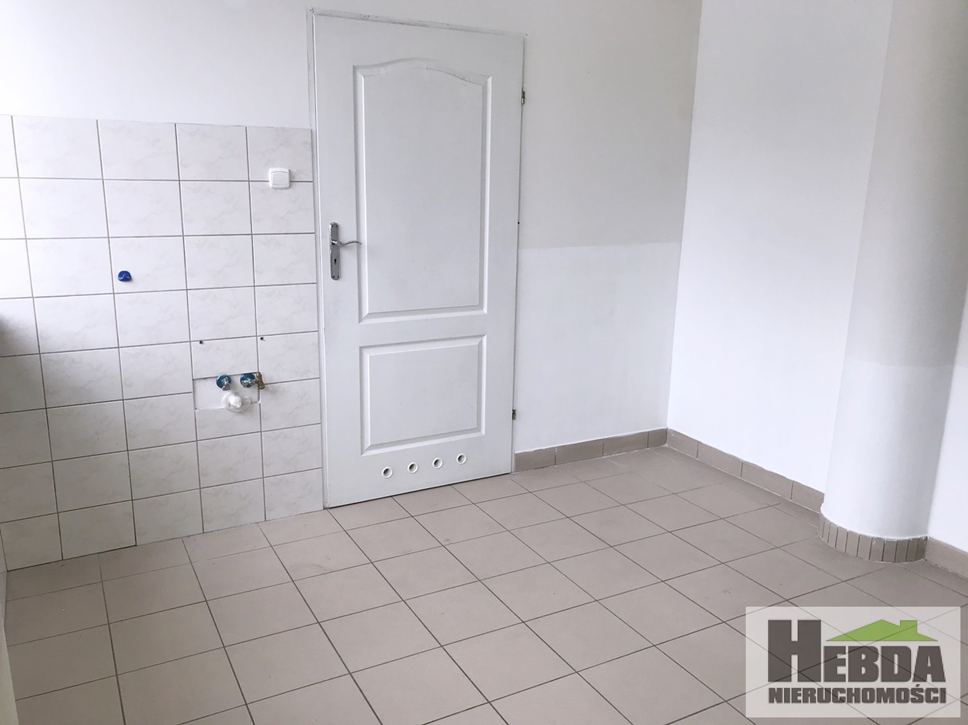 Na wynajem lokale usługowe, 12m2 - 42 m2, pod usługi, gabinety, biura, Centrum - zdjęcie 2