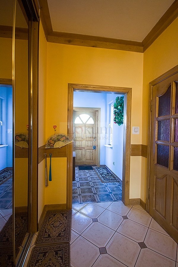 Bemowo - dom na kilku poziomach - zdjęcie 10