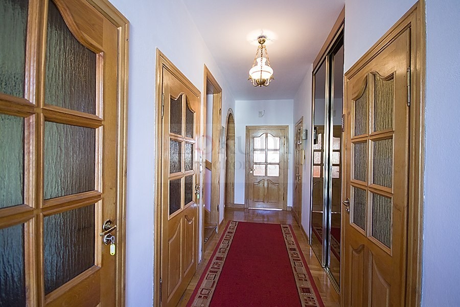 Bemowo - dom na kilku poziomach - zdjęcie 11