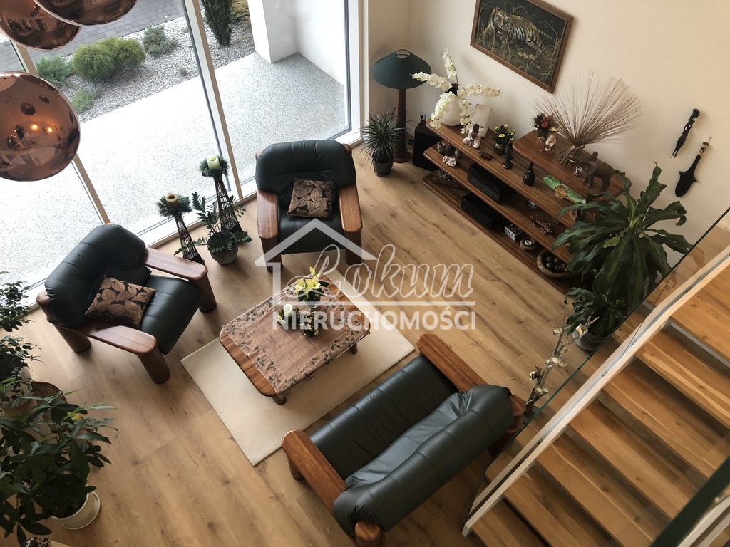 Dom 316,9&nbsp;m², Zieleniewo - zdjęcie 1