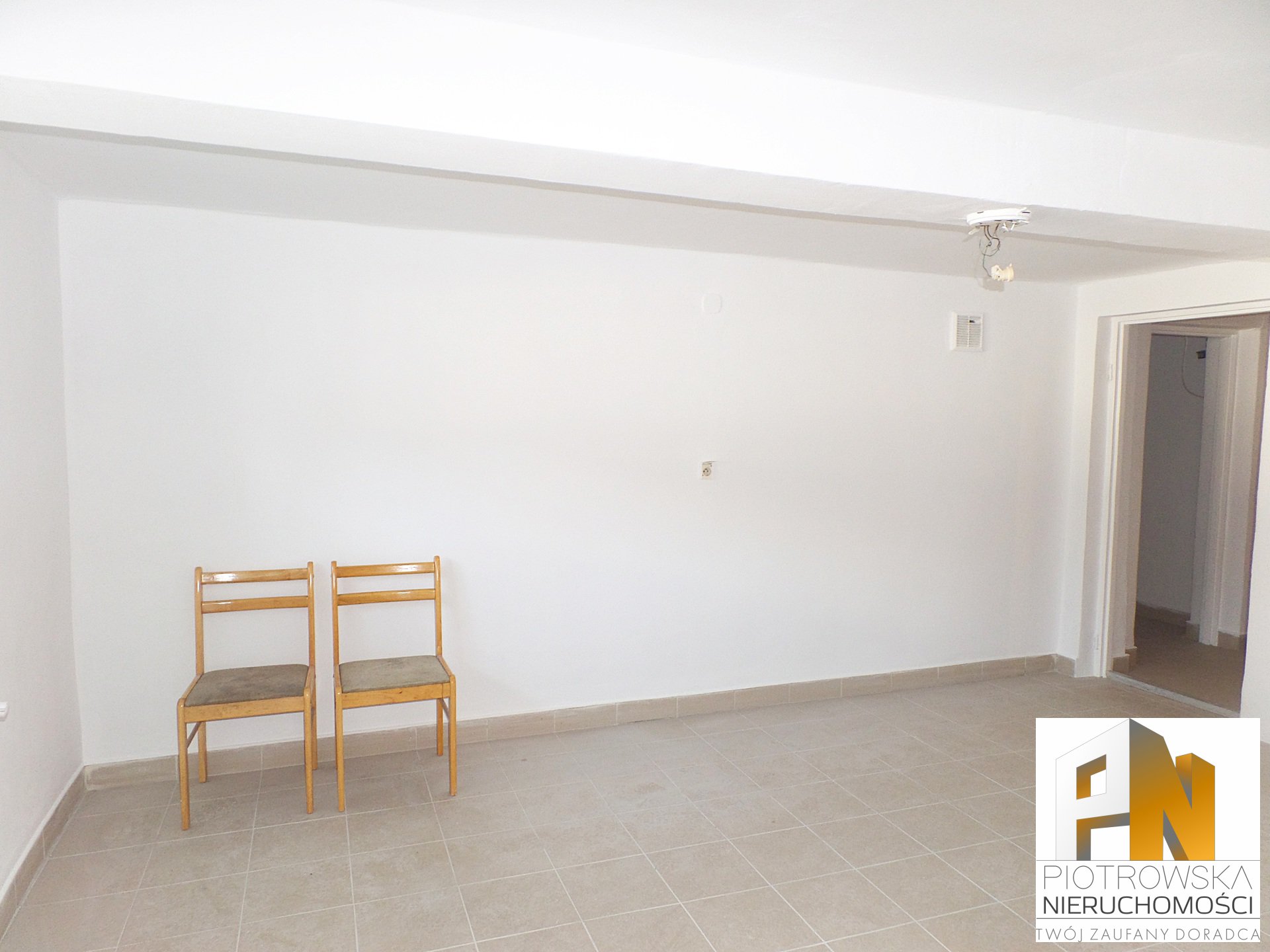 Mieszkanie 82m2 dla pracowników - zdjęcie 1