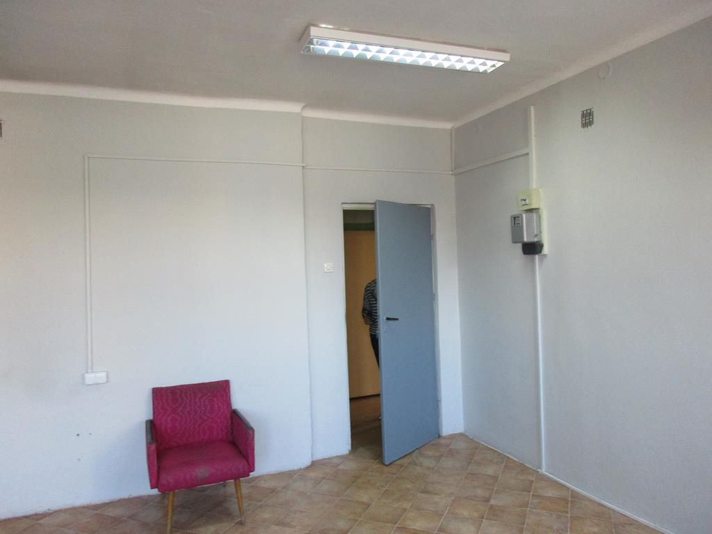 Lokal biurowy do wynajęcia, 49 m², Skierniewice, J. III Sobieskiego - zdjęcie 3