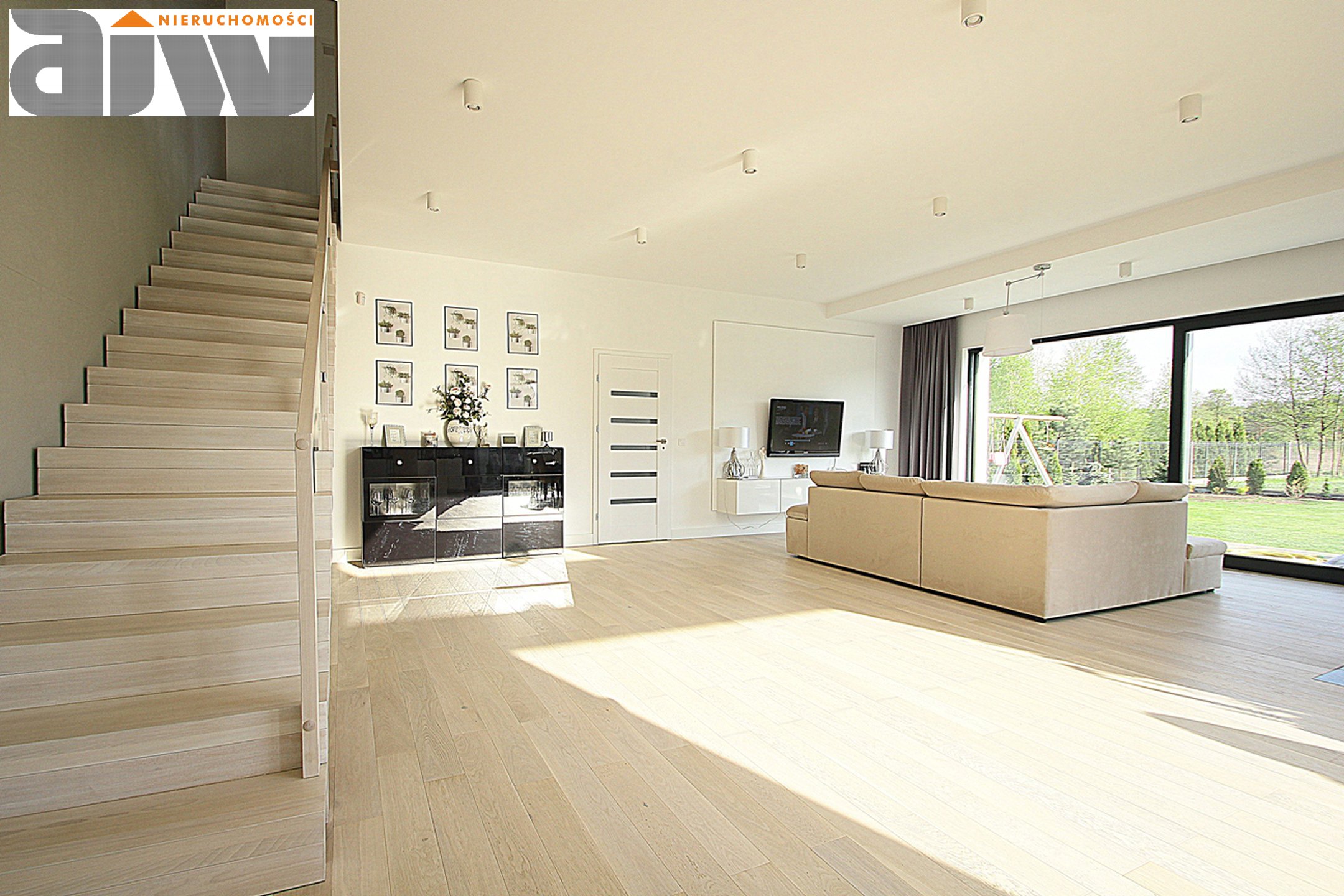 Nowoczesny dom, Truskaw - zdjęcie 2