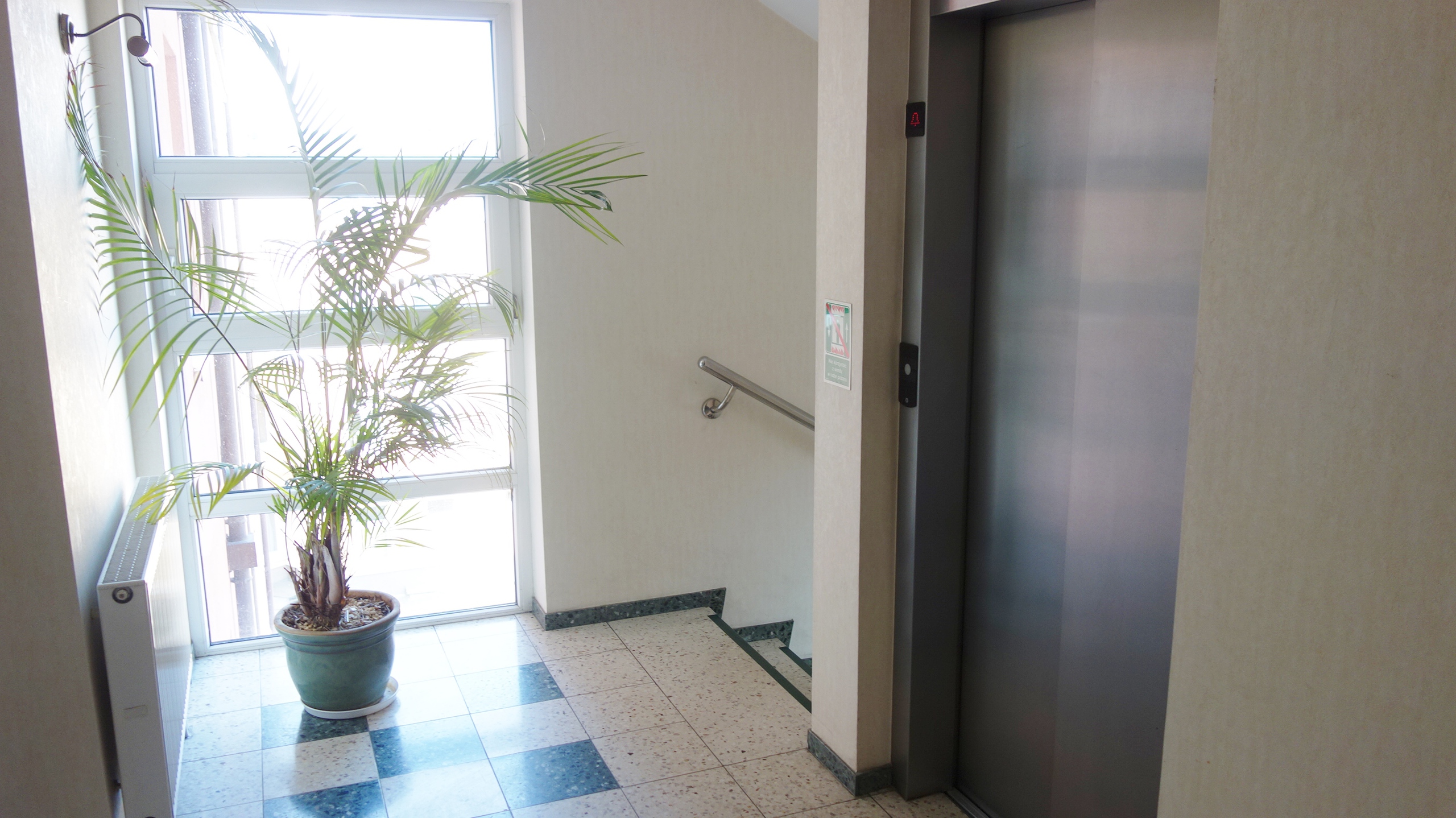 Lokal biurowy w budynku z windą z 2002 rok. Górczyn - zdjęcie 8