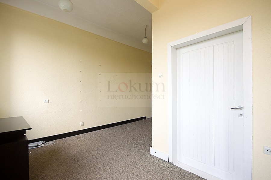 Tomaszów Mazowiecki - lokal na biuro i nie tylko - zdjęcie 4