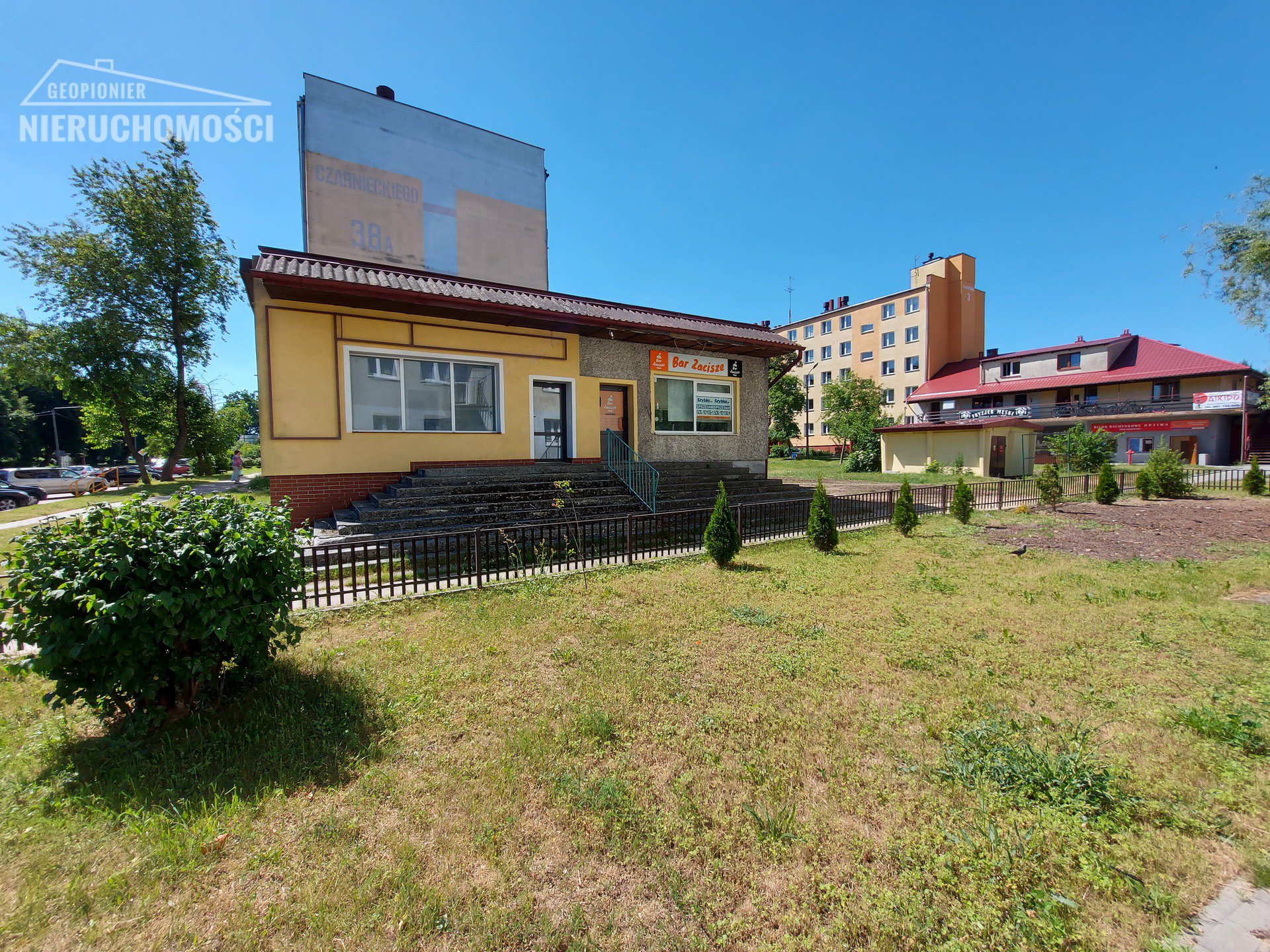 Ostróda - na sprzedaż lokal handlowo usługowy przy ul. 21-go Stycznia - zdjęcie 2