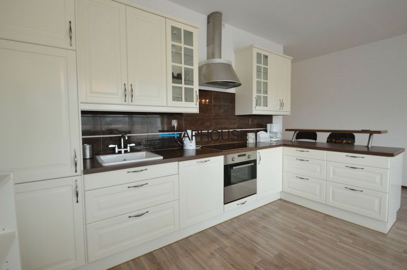 Mieszkanie 64 m², Kraków, Grzegórzecka - zdjęcie 2