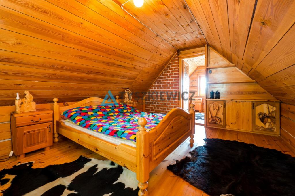 Uroczy domek ze stawem na działce 2859m2 ! - zdjęcie 12