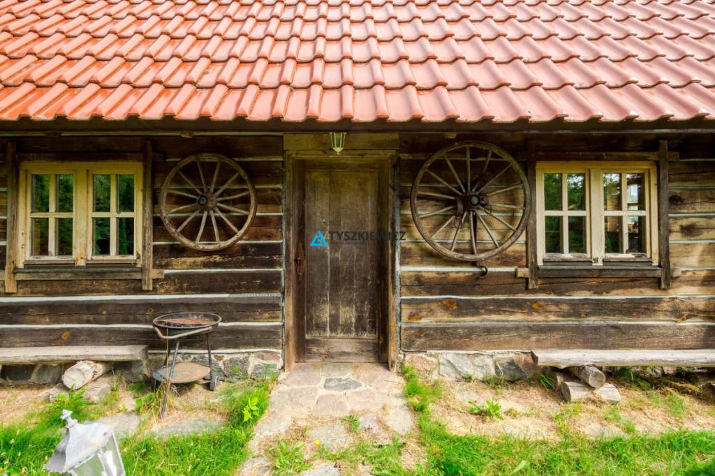 Uroczy domek ze stawem na działce 2859m2 ! - zdjęcie 1