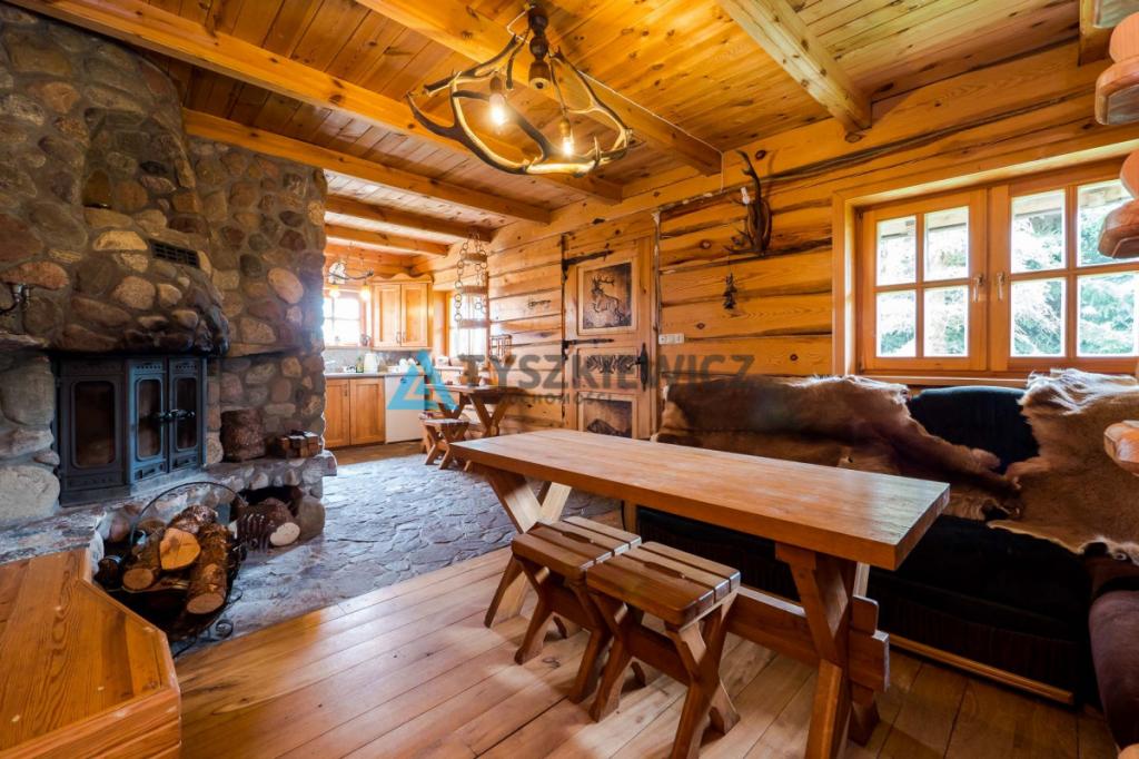 Uroczy domek ze stawem na działce 2859m2 ! - zdjęcie 10