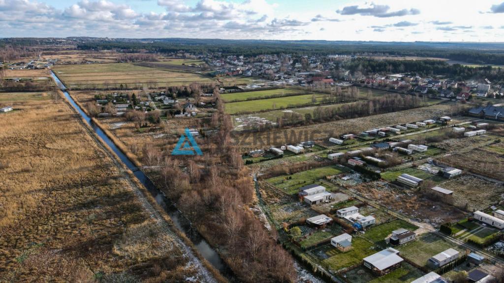 Działka z domkiem holenderskim 650 metrów od morza - zdjęcie 20