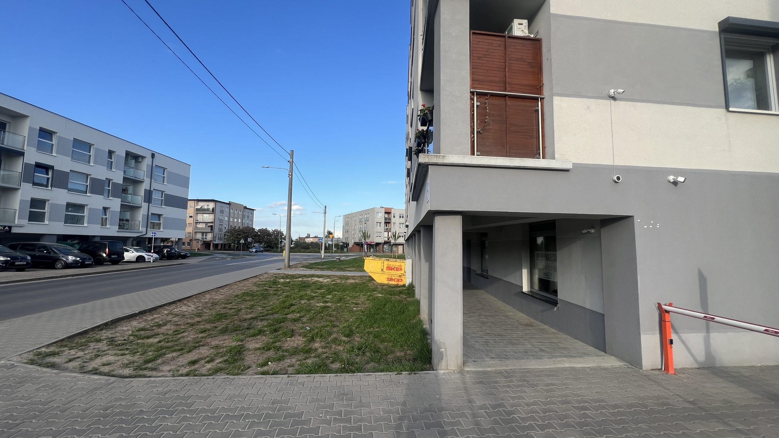 Lokal z witryną 140 m2 w widocznym miejscu - zdjęcie 17