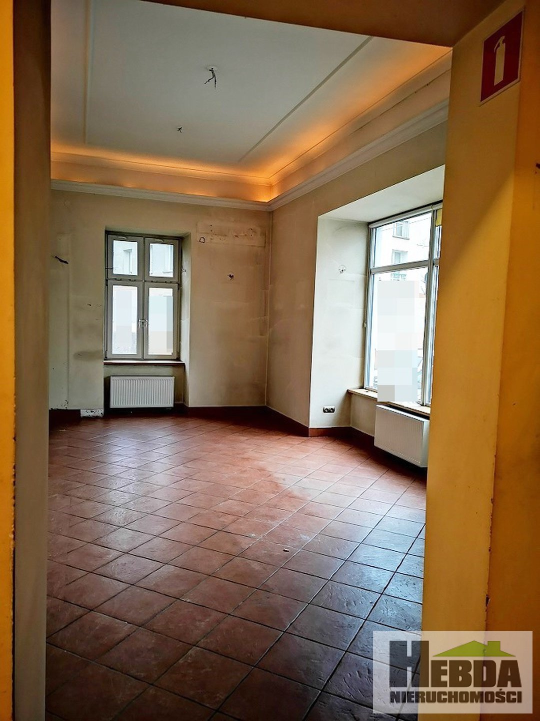 Tarnów, ul.Lwowska, lokal na sklep - handlowy, na kafejke internetową, na piekarnię . - zdjęcie 1