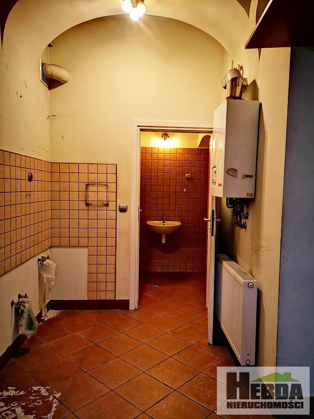 Tarnów, ul.Lwowska, lokal na sklep - handlowy, na kafejke internetową, na piekarnię . - zdjęcie 6