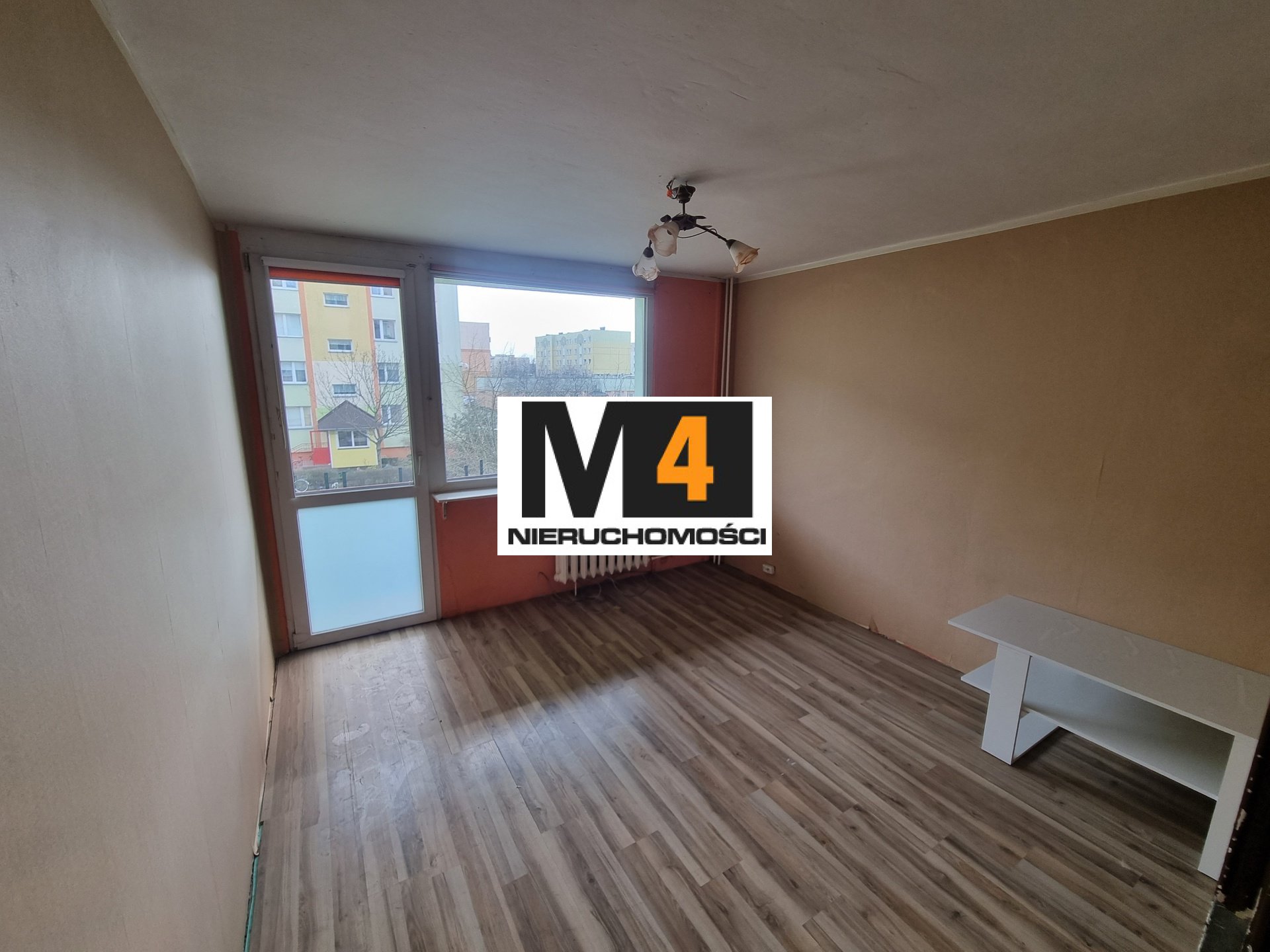 Mieszkanie na os.Fredry , 2 pok. 1p. Balkon ! - zdjęcie 1