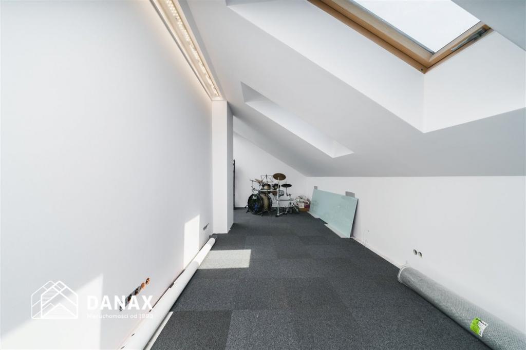 Dom 472 m², Luborzyca - zdjęcie 11