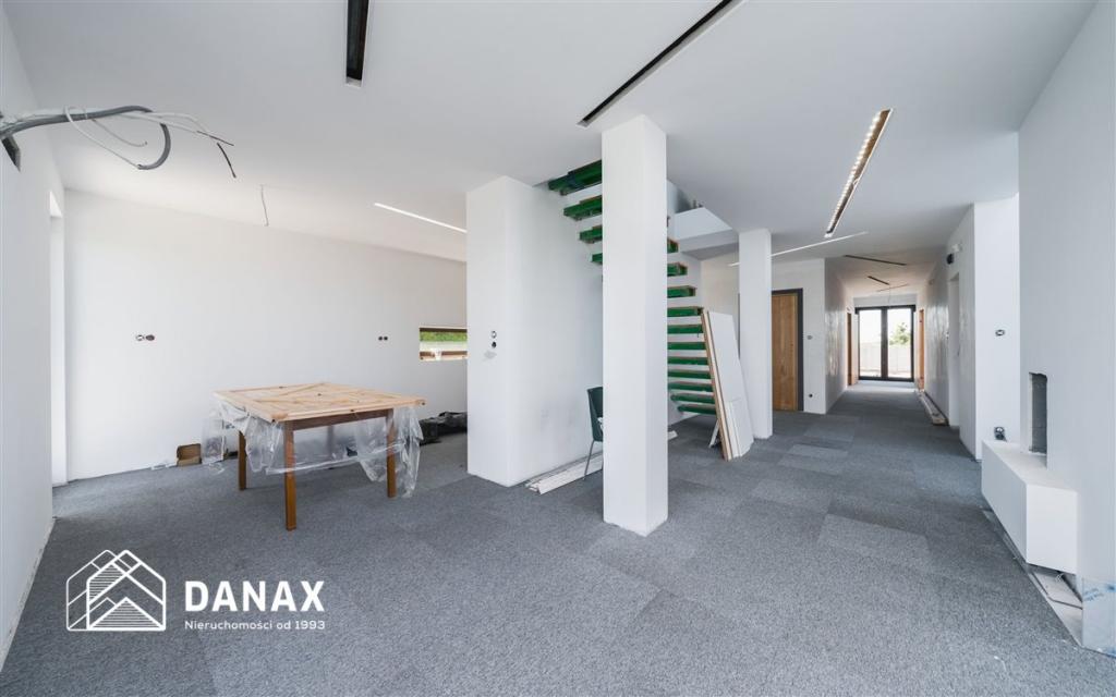Dom 472 m², Luborzyca - zdjęcie 3