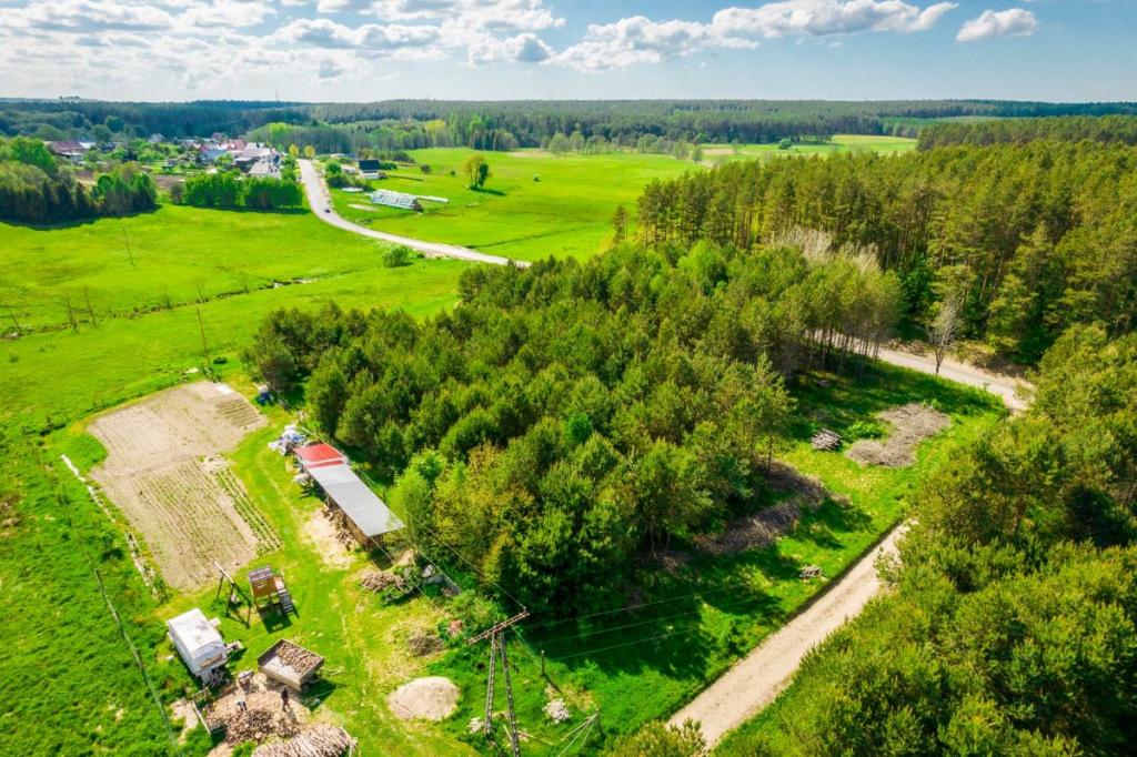 Atrakcyjnie położona działka pod zabudowę - zdjęcie 3