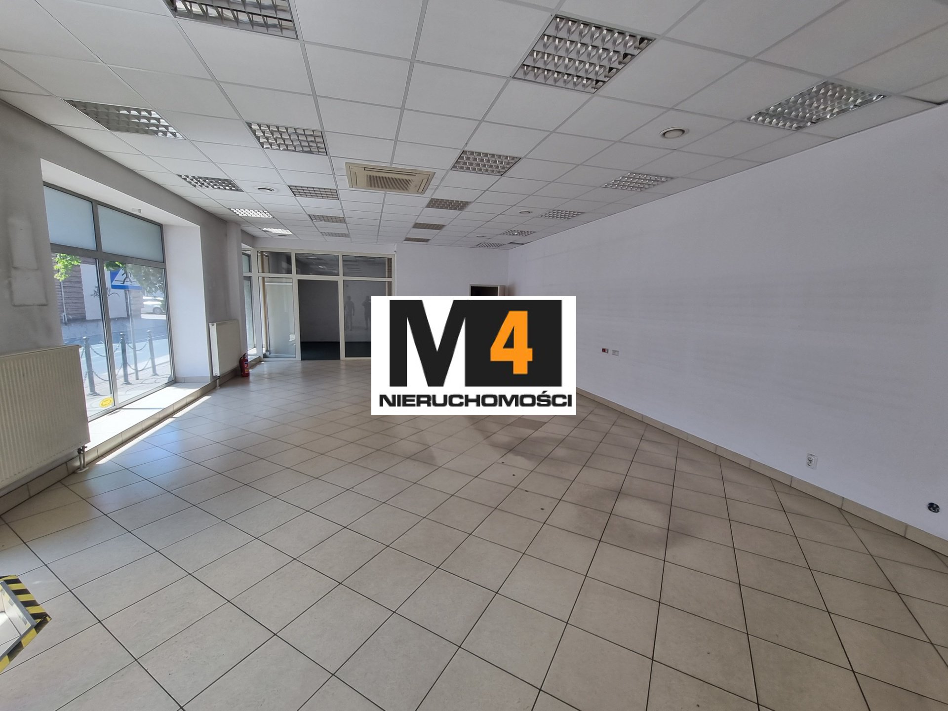 Lokal uzytkowy 110m2+ pom.biurowe ! CENTRUM - zdjęcie 1