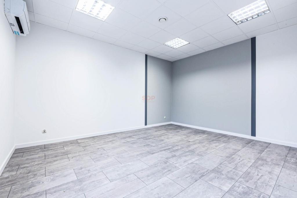 Lokal usługowy do wynajęcia, 83 m², Wrocław, Krzyki, Hallera - zdjęcie 4
