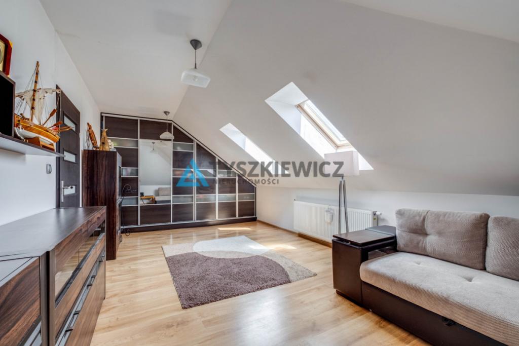 Komfortowy dom w Bojanie z garażem i dużym ogrodem - zdjęcie 4
