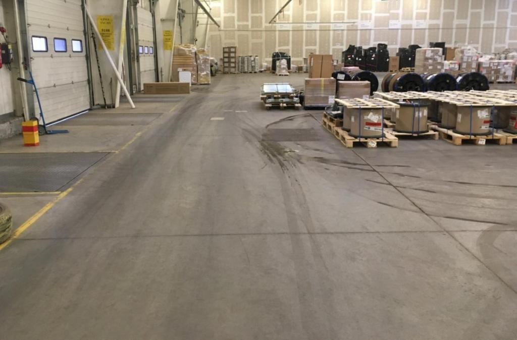 Hala produkcyjna z rampą - zdjęcie 2