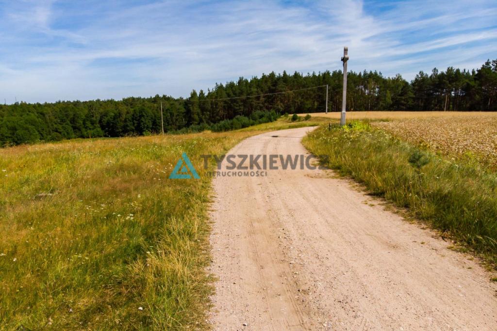 Piękna działka z widokiem na jezioro Łubiana - zdjęcie 15