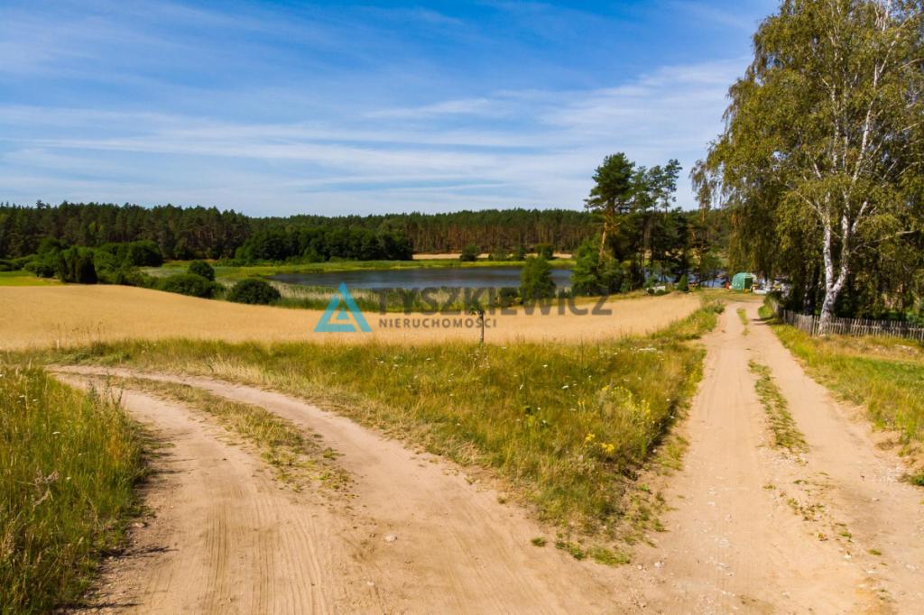 Piękna działka z widokiem na jezioro Łubiana - zdjęcie 18