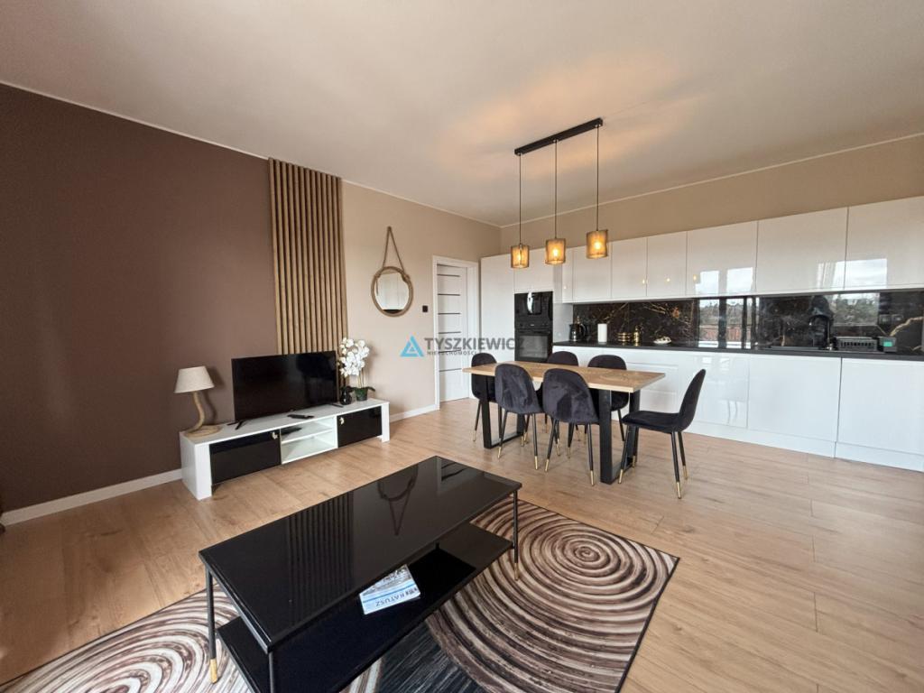 3 pokojowy słoneczny apartament - zdjęcie 2