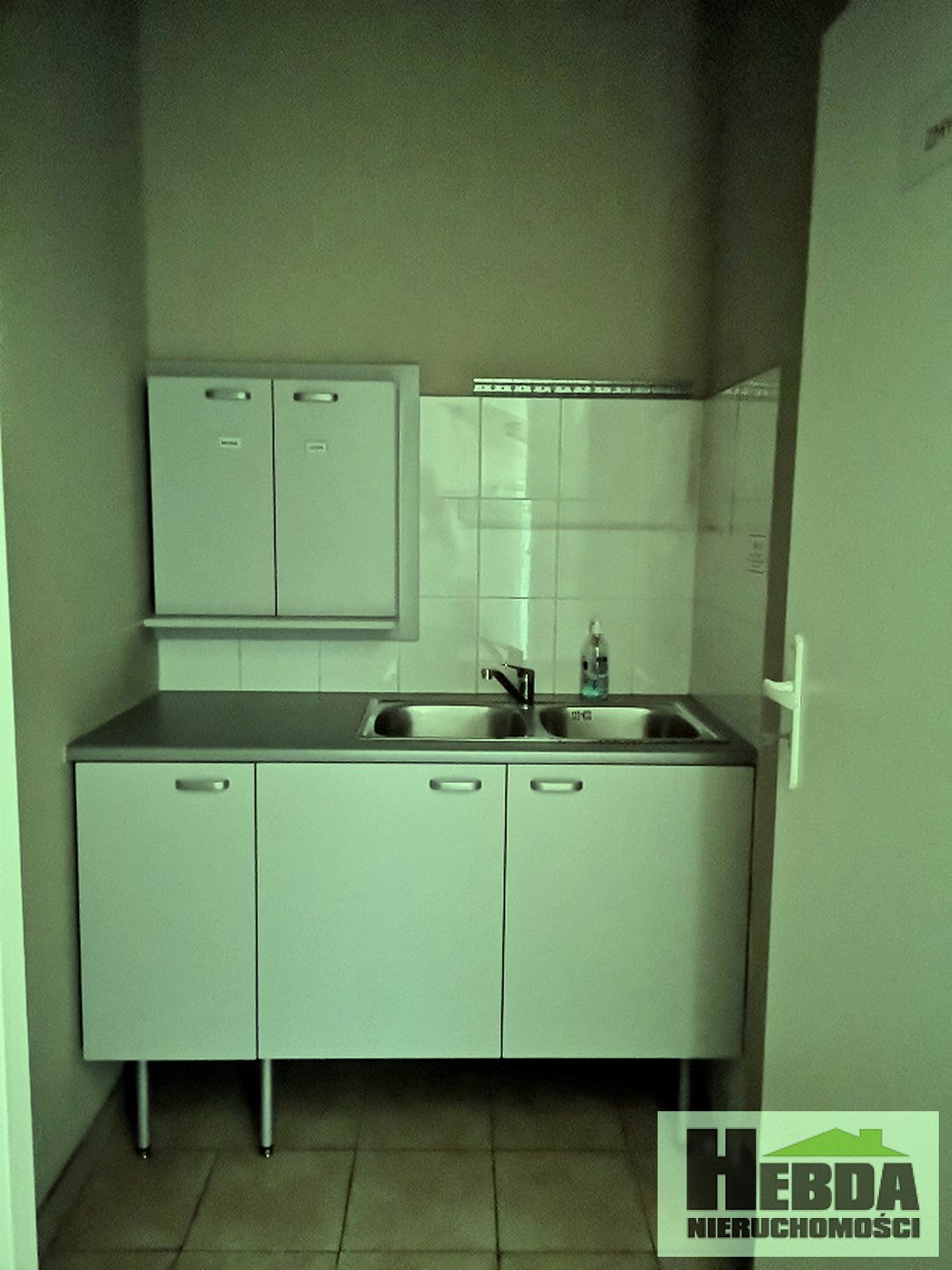 Tarnów, ul.Krakowska, lokal handlowo- usługowy, 90 m2, na sklep, Apteke, odzieżowy, obuwniczy - zdjęcie 8