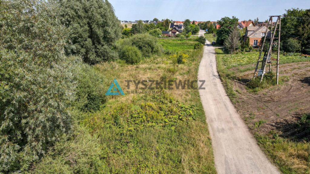 Działka w malowniczej i spokojnej okolicy - zdjęcie 15
