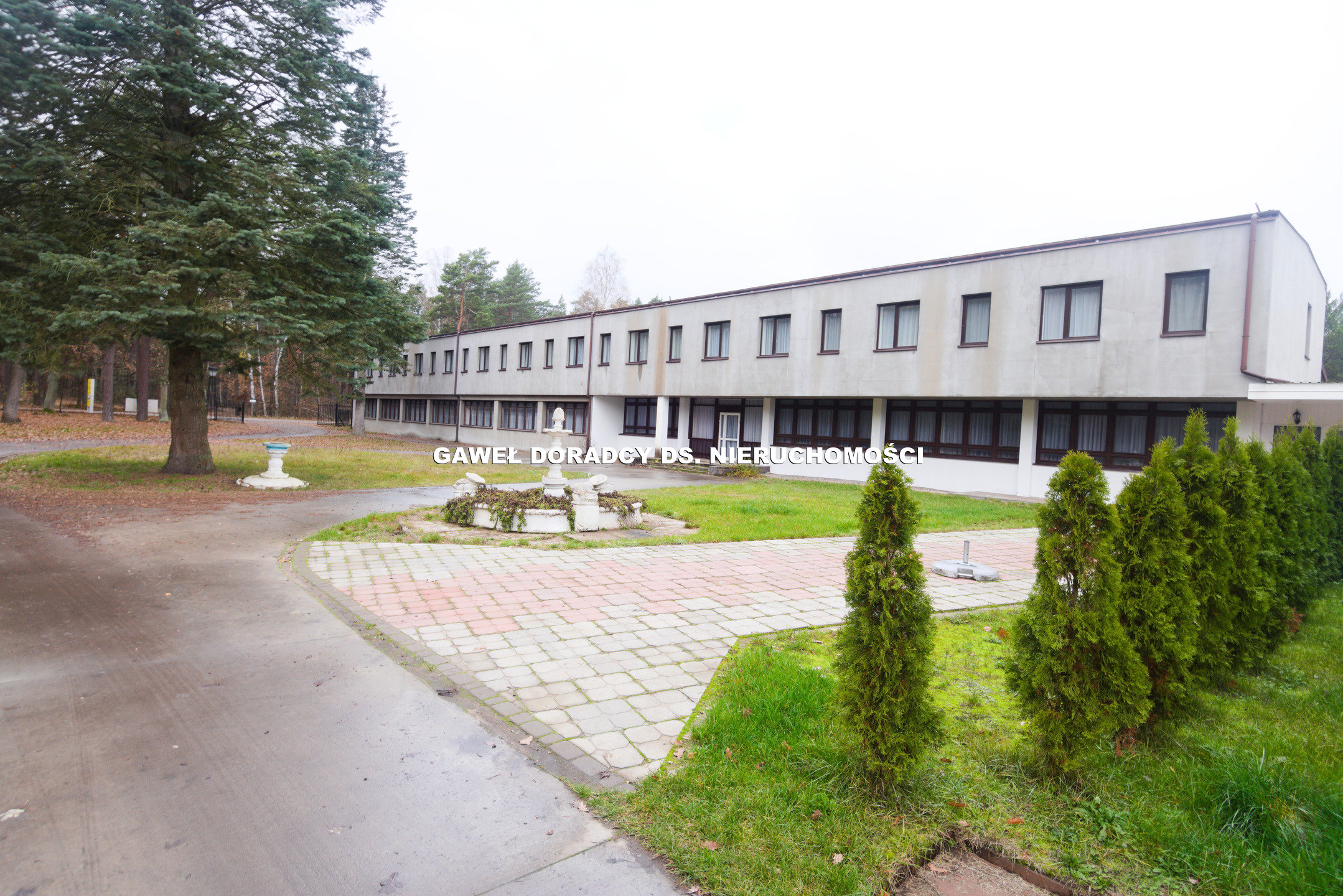 Nieruchomości inwestycyjna, ośrodek rekreacyjno - wypoczynkowy. - zdjęcie 1