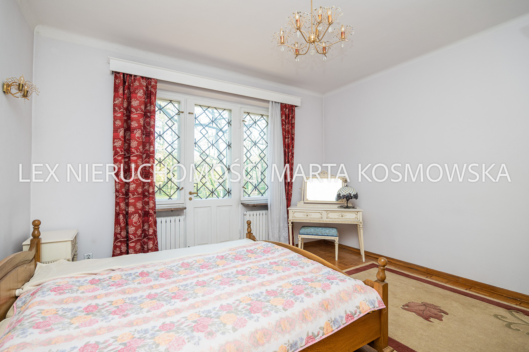 Podkowa Leśna , dom o pow. ok. 390 m , działka 3510 m , dodatkowo na działce magazyn podziemny z różnym przeznaczeniem, szkoły, przedszkola , ośrodki zdrowia - zdjęcie 11