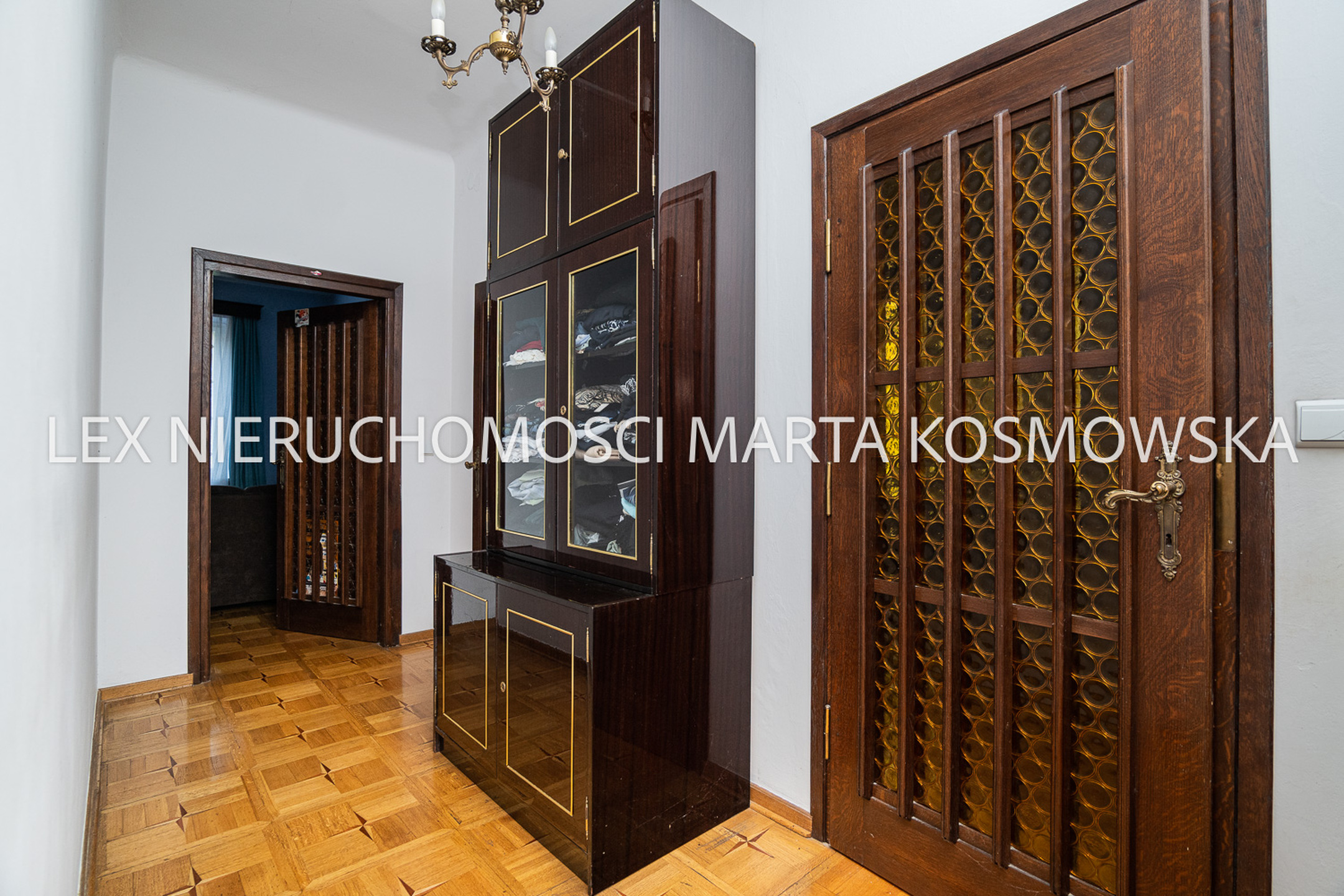 Podkowa Leśna , dom o pow. ok. 390 m , działka 3510 m , dodatkowo na działce magazyn podziemny z różnym przeznaczeniem, szkoły, przedszkola , ośrodki zdrowia - zdjęcie 16