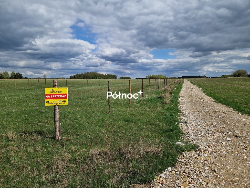Działka budowlana 1100&nbsp;m², Kuriany - zdjęcie 1