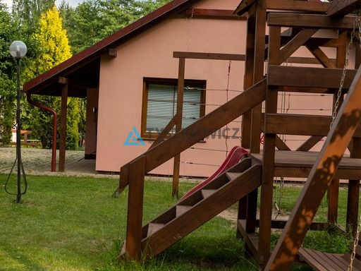 Bardzo atrakcyjny dom z działającą stajnią - zdjęcie 11