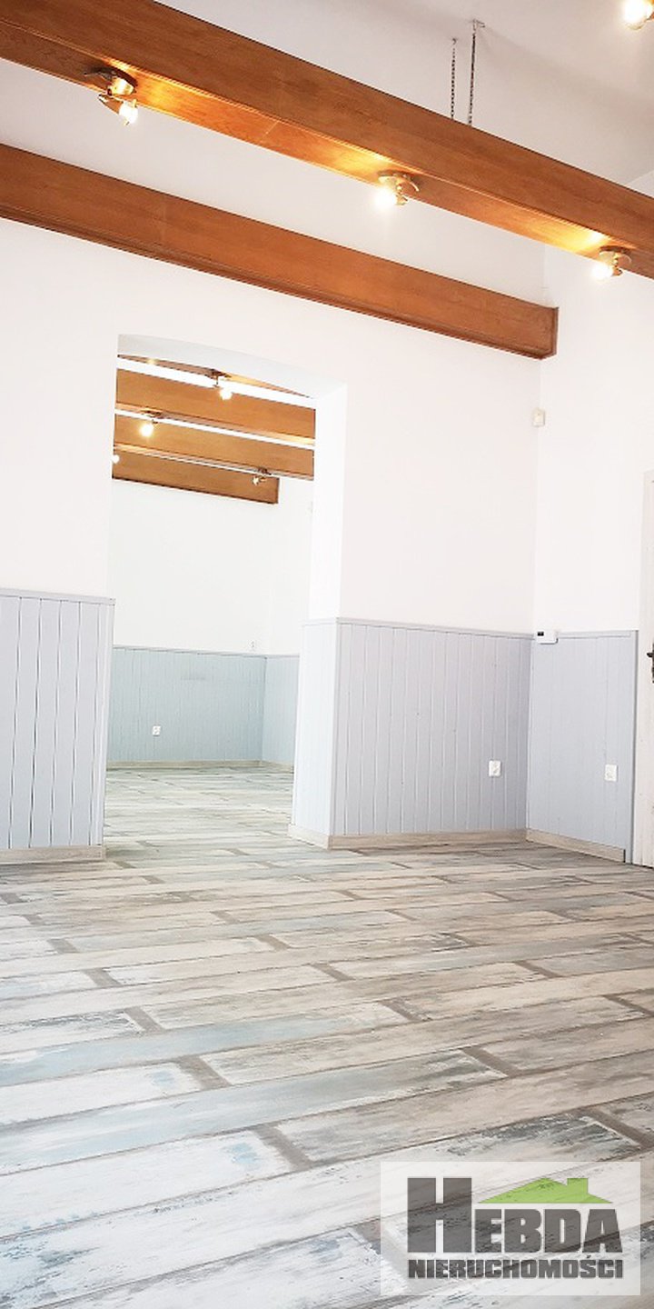 Tarnów, do wynajecia salon usługowy 98 m2, pod sklep, usługi kosmetyczne, fryzjerskie, biuro podróży, gastronomię  inne... - zdjęcie 2